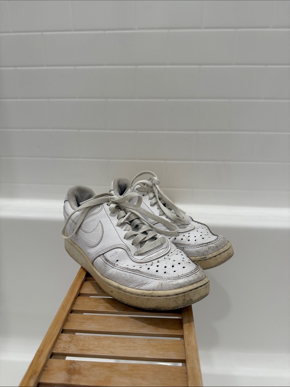 Nike White Leather Low-Top Sneakers with Light Gray Accents